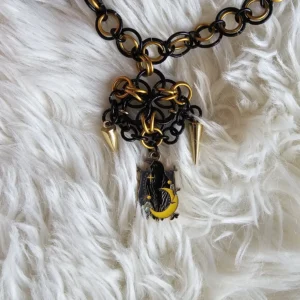 Raven Sting Necklace Set